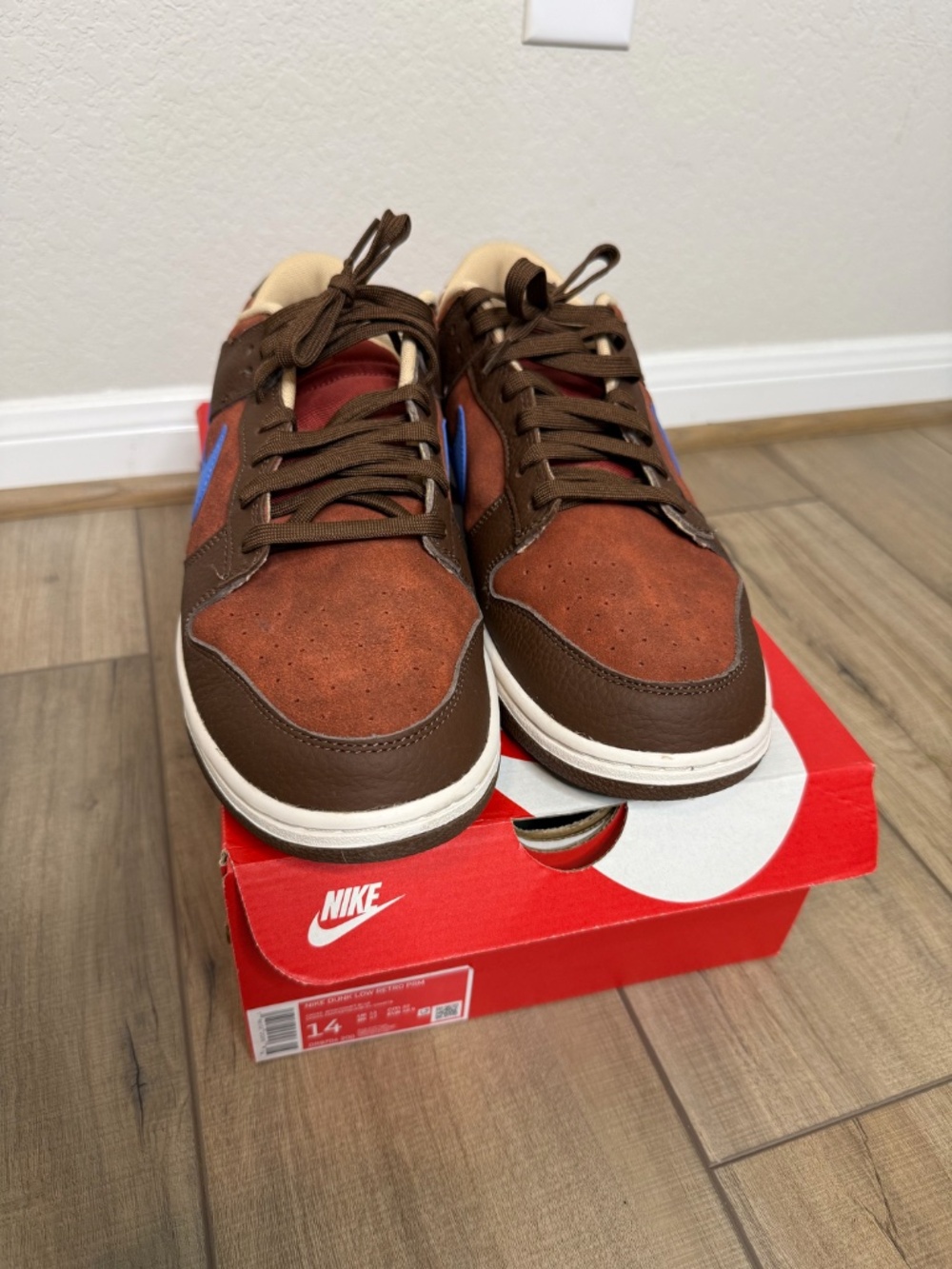 Nike Dunk Low Retro PRM - Picture 2 of 5